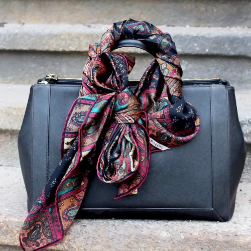 How to wear a silk scarf with Roeckl
