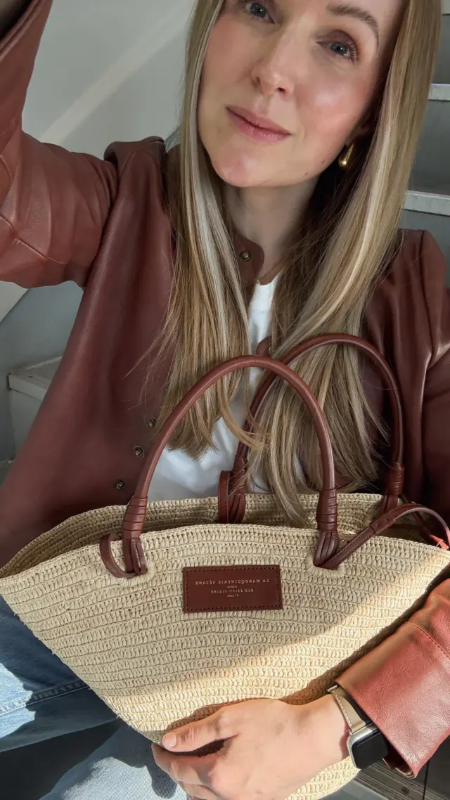 Fit Check @deutschebahn 🙌

Jacket & Bag & shirt : @sezane 

#sezane #styleinspo